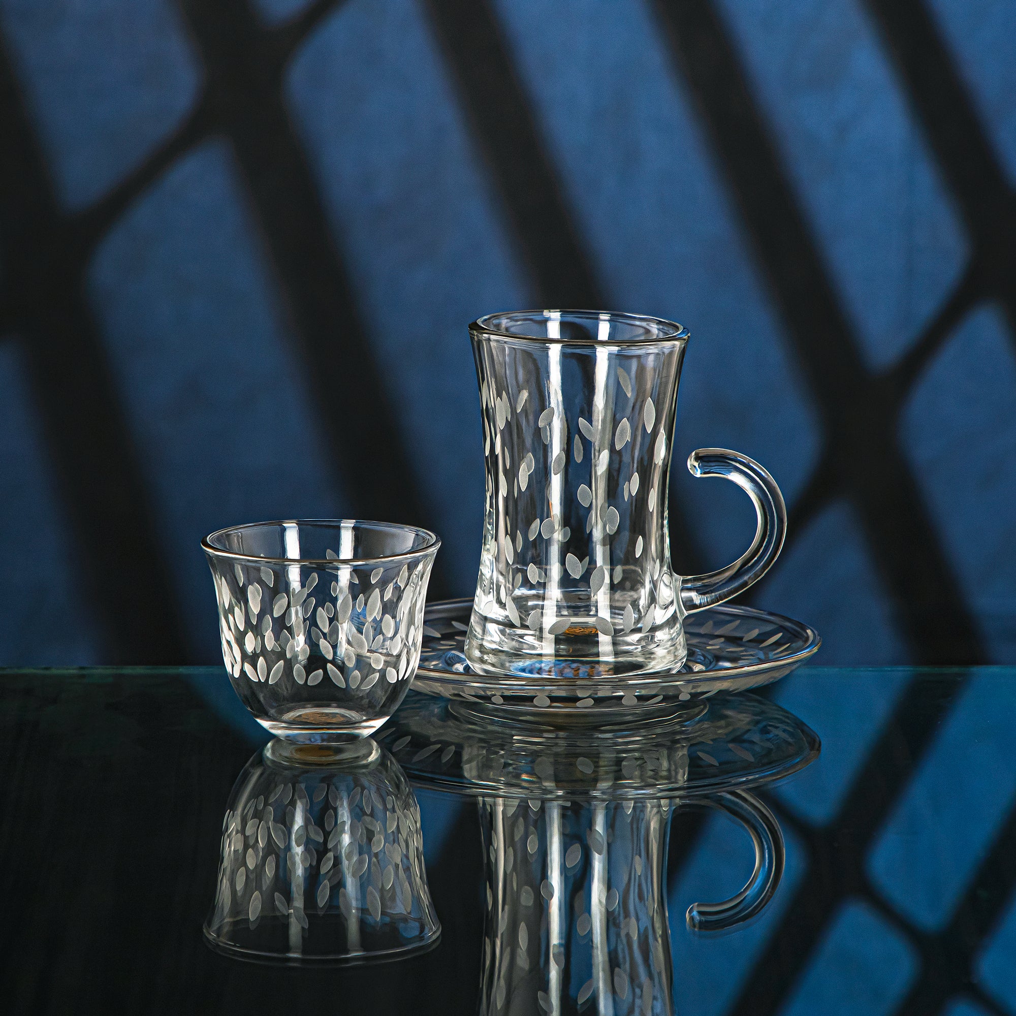 Almarjan 18 Pieces Leaf Collection Glass Tea & Coffee Set With Silver Rim - GLS2630027