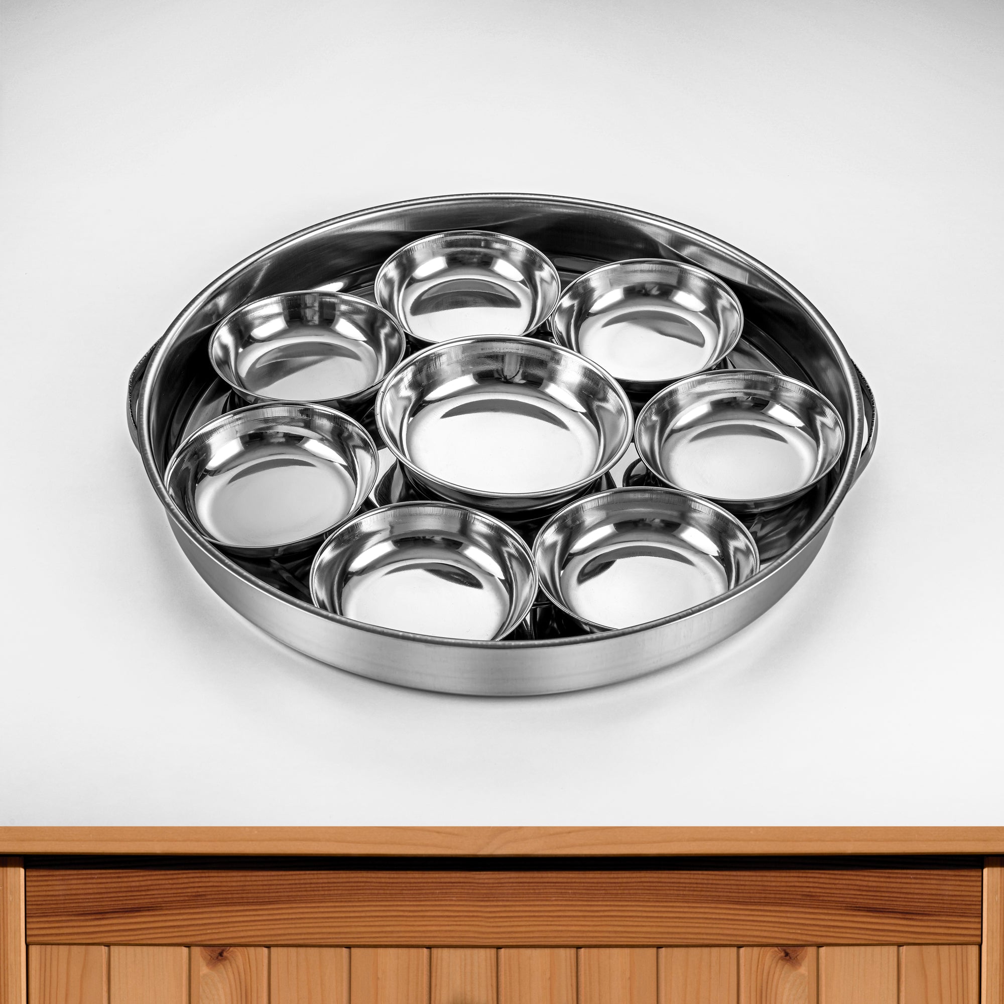 Almarjan 42 CM Lines Collection Stainless Steel Round Breakfast Tray - STS0200779